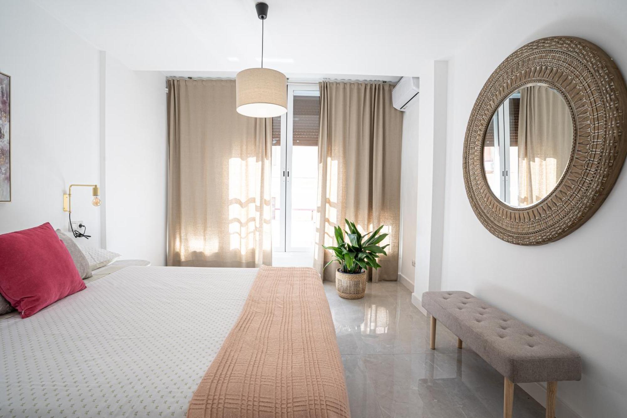 Apartment Center Soho Deluxe Малага Экстерьер фото